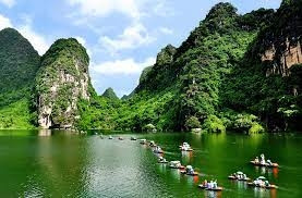 Một góc cảnh quan yên bình của Ninh Bình nhìn từ trên cao