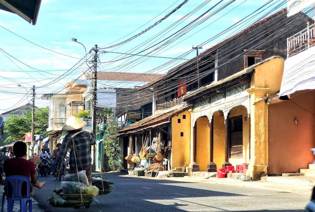 dao buoc quanh pho co bao vinh mot thoi vang bong o dang trong 1 1638713520 1
