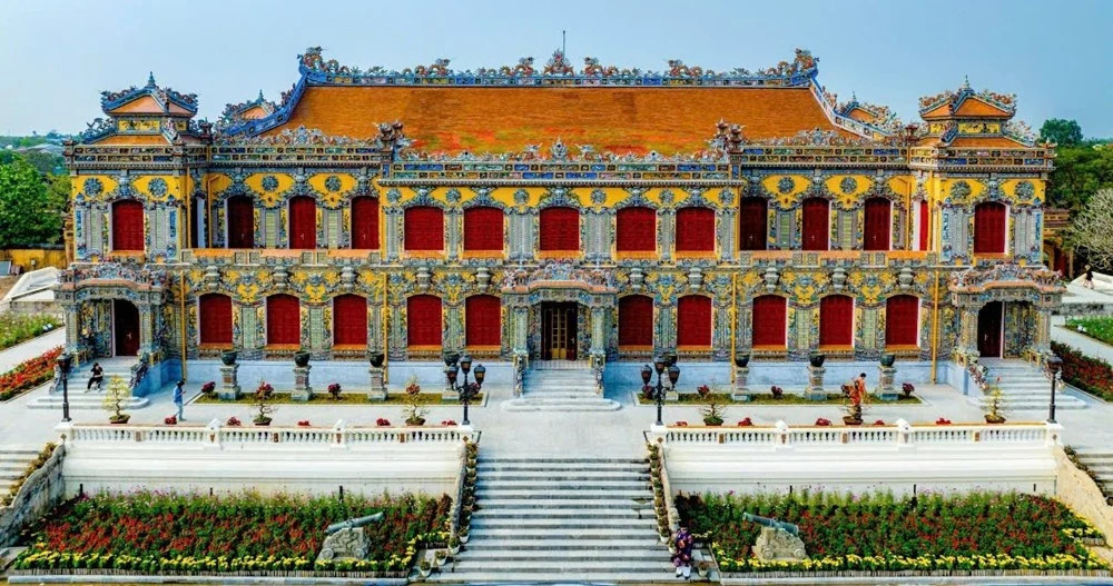 Khám phá Đại Nội Huế: Cẩm nang chi tiết về trái tim Cố đô 6 Điện Kiến Trung với kiến trúc kết hợp Đông - Tây độc đáo, vừa được phục dựng