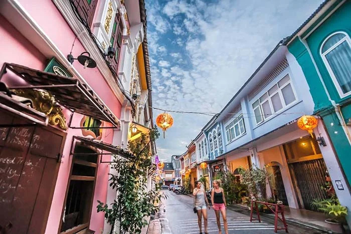 Những tòa nhà cổ kính với kiến trúc Bồ Đào Nha tại Phố Cổ Phuket