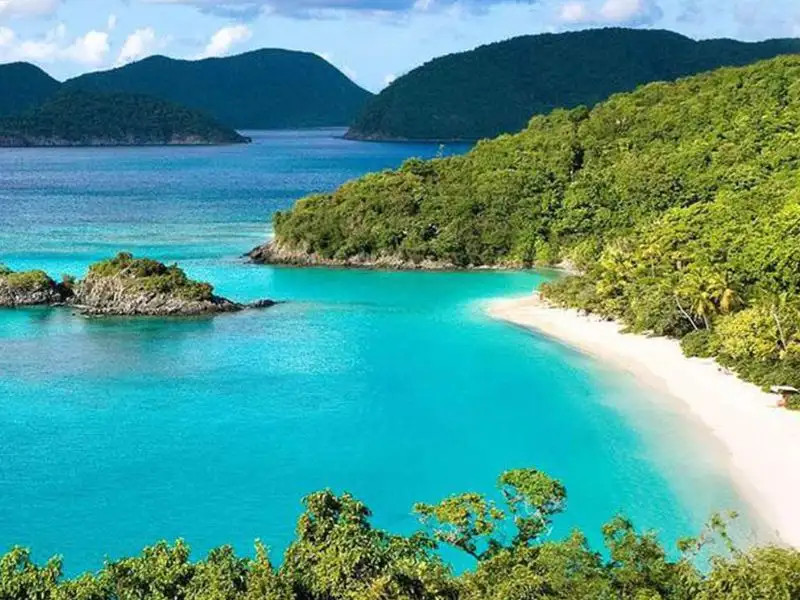 Khám phá 16 Tour Nha Trang Trong Ngày Hấp Dẫn Nhất Định Phải Thử 4 Vẻ đẹp hoang sơ của Hòn Một trong tour 4 đảo