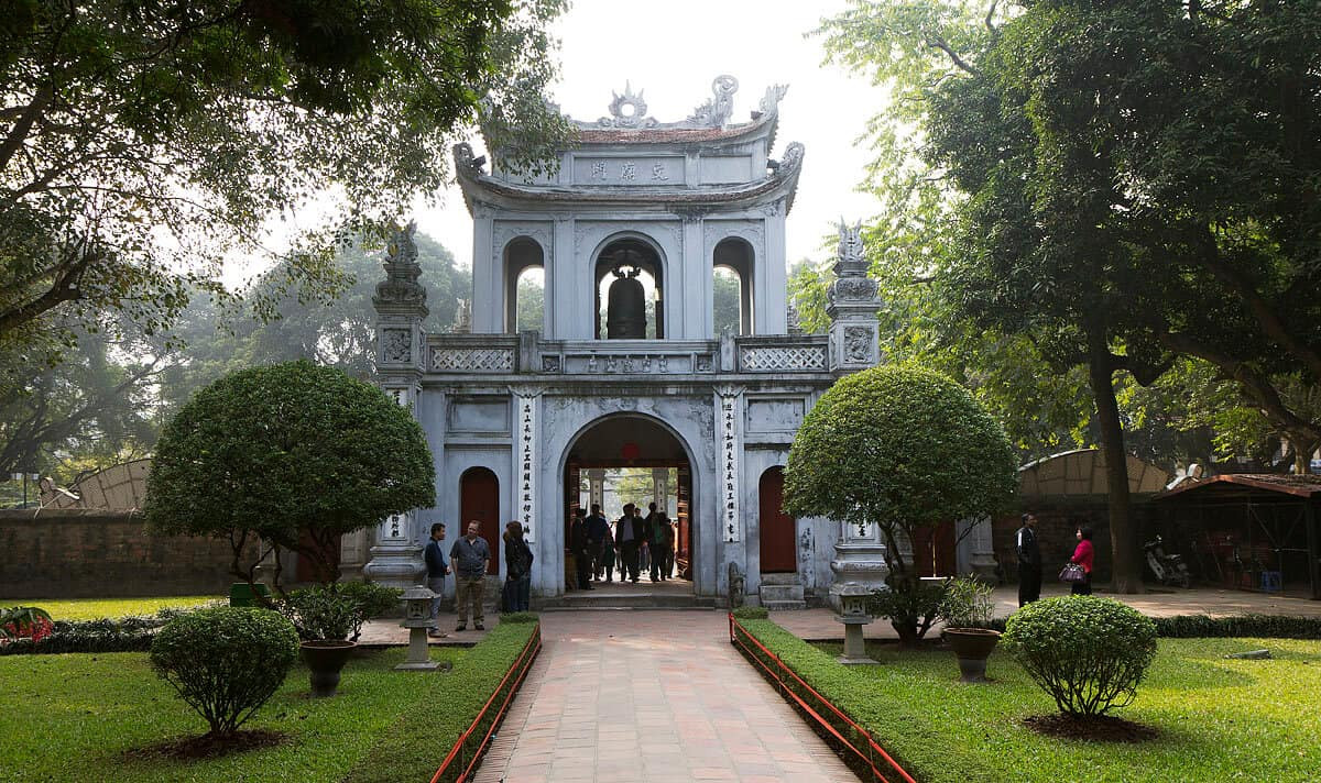 Cổng Văn Miếu Môn uy nghi tại Văn Miếu Quốc Tử Giám