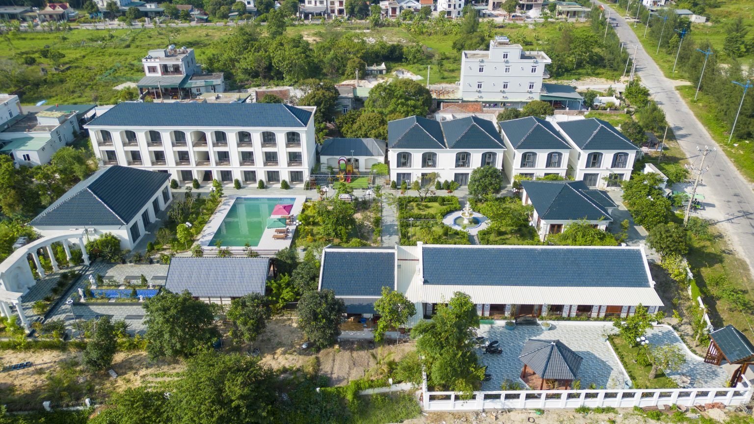 La Paloma Minh Châu Resort từ trên cao