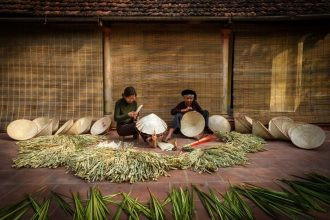 Khám phá 12 Làng nghề truyền thống Hà Nội: Nét đẹp văn hóa nghìn năm 2 Làng nón Chuông - làng nghề làm nón ở Hà Nội