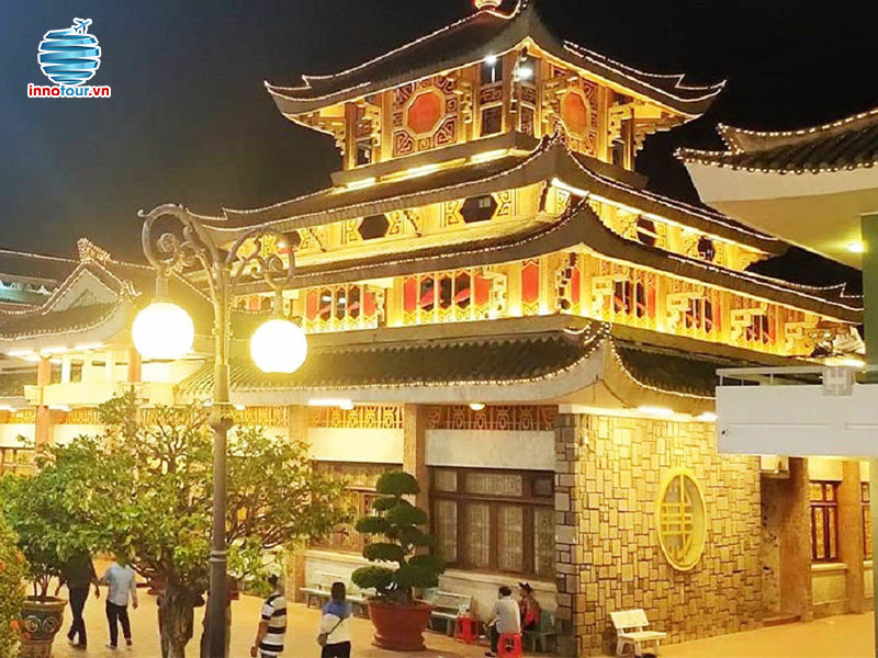 Khám Phá Miếu Bà Chúa Xứ Châu Đốc An Giang: Điểm Đến Tâm Linh Hút Khách 17 mieu ba chua xu chau doc 1 1