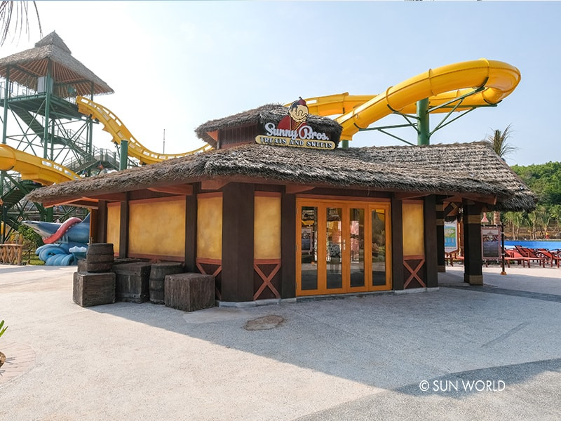 Nhà hàng Sunny Bros phục vụ kem và đồ uống giải khát