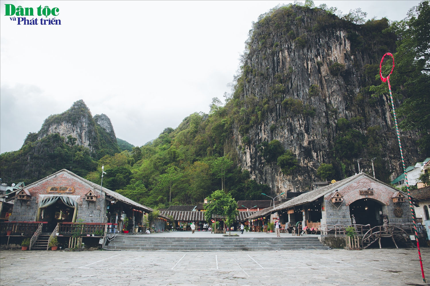Phố Cổ Đồng Văn: Viên Ngọc Lịch Sử Giữa Cao Nguyên Đá Hà Giang 4 uploads 2024 thang 5 ngay 22 1709087131443 mung6759 20copy 1